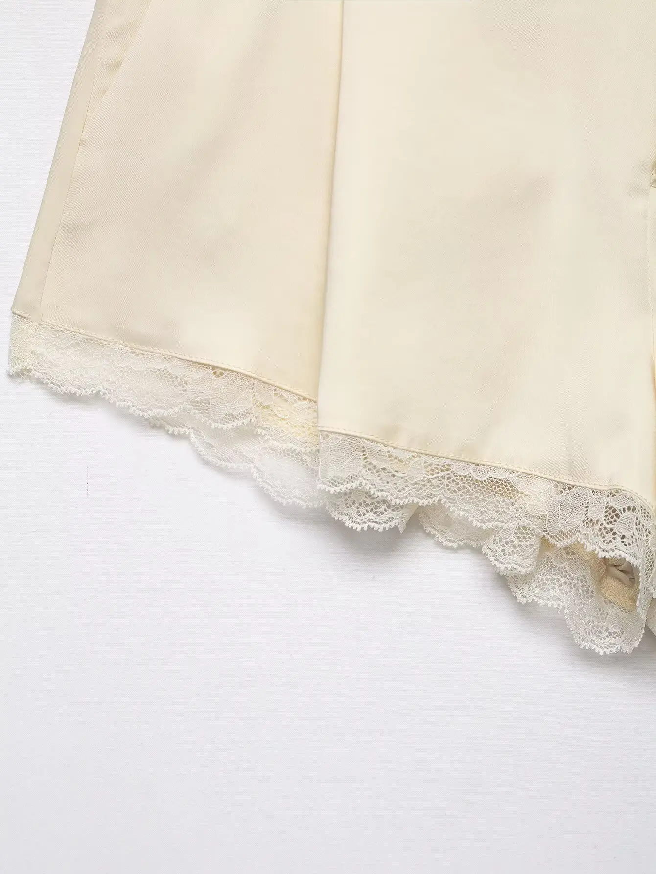 HH Damen 2026 Sommer Mode Elegante Freizeit-Party-Shorts mit Spitzenbesatz, Seitentaschen und Reißverschluss-Dekoration – Detail 7