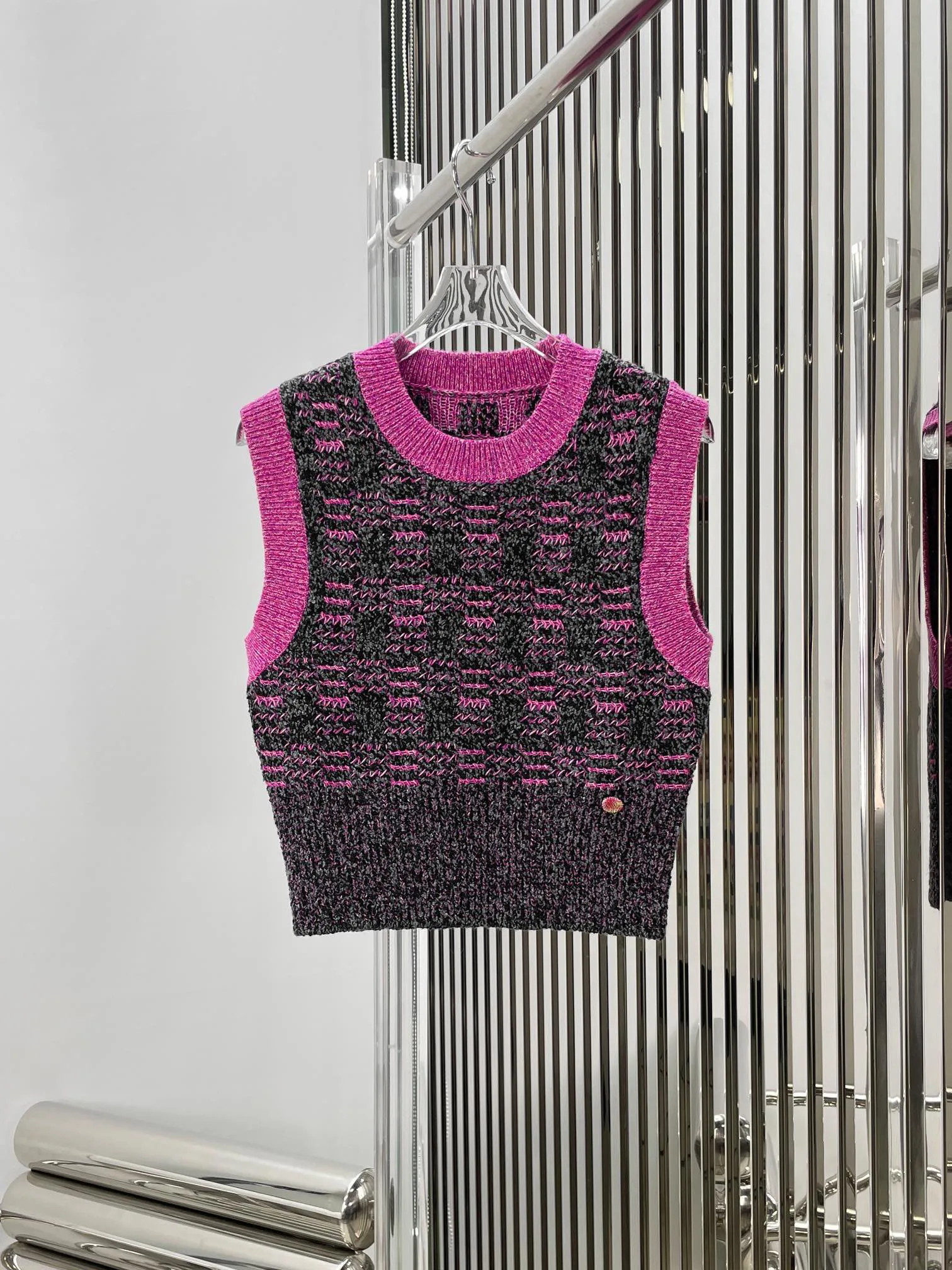 

Knitted round neck vest casual fashion 2023 summer new style 0328