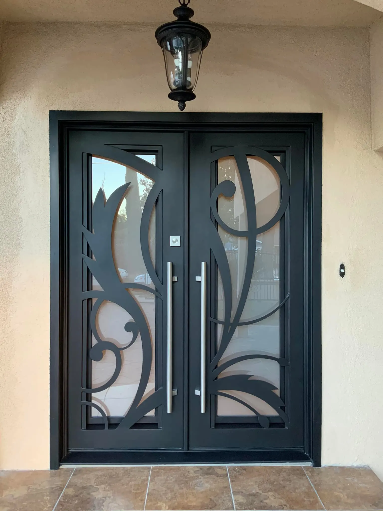 Customizable Wrought Iron Entry Double Doors for Houses Modern Villa Outdoor Apartment Iron Door Customization Support