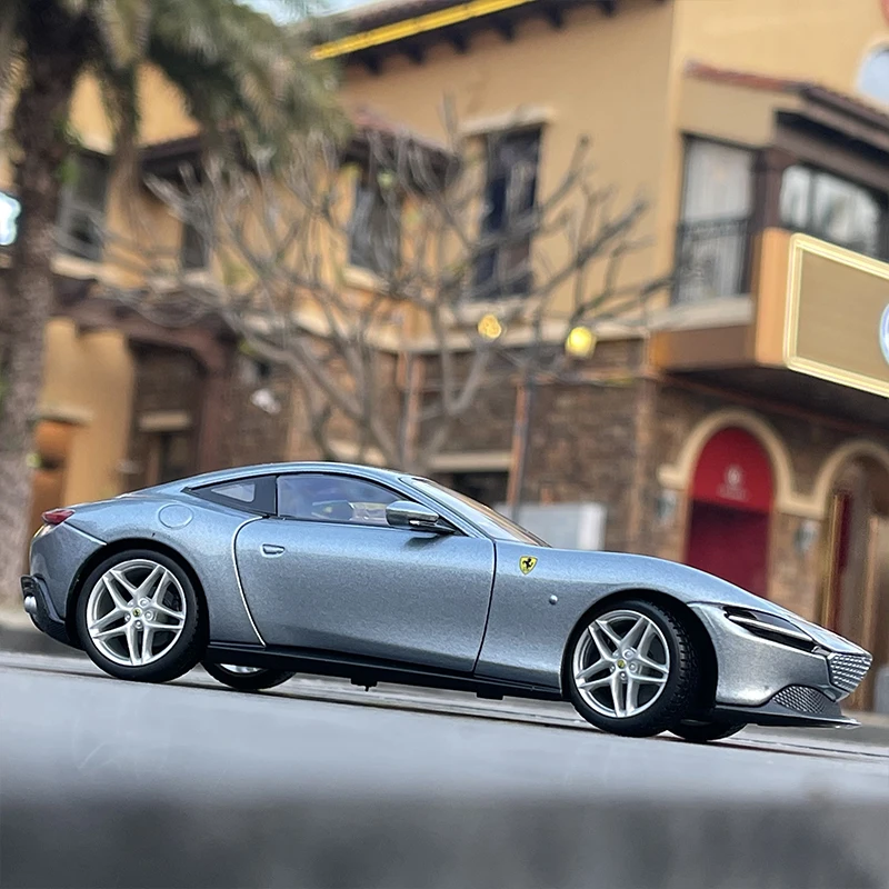 Bburago 1/24 Ferraris ROMA 합금 레이싱 카 모델, 다이캐스트 금속 장난감, 슈퍼 스포츠카 모델, 시뮬레이션 컬렉션, 어린이 선물