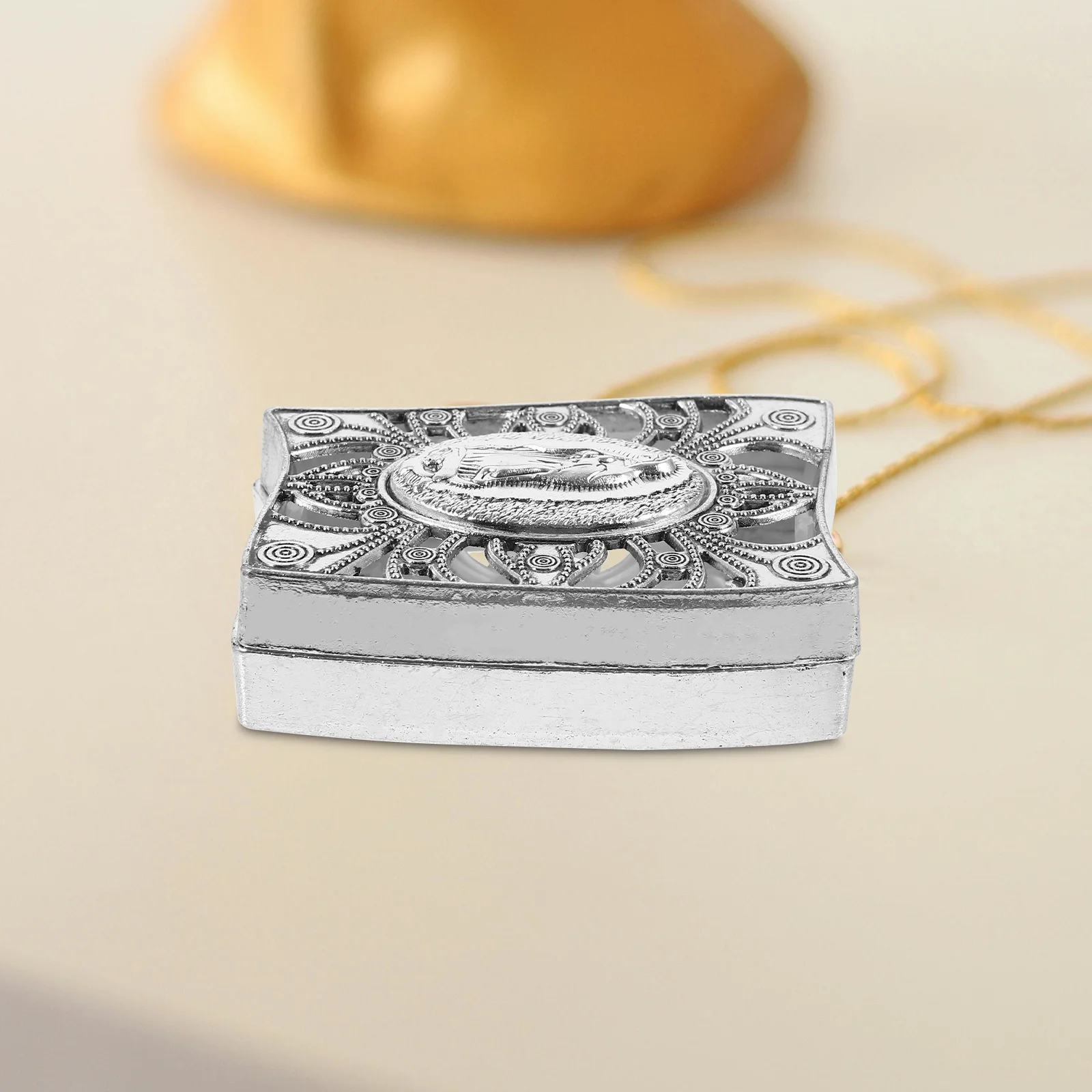 

Decorative Jewelry Box Small Trinket Box Rosary Beads Box Metal Jewelry Case for Necklace