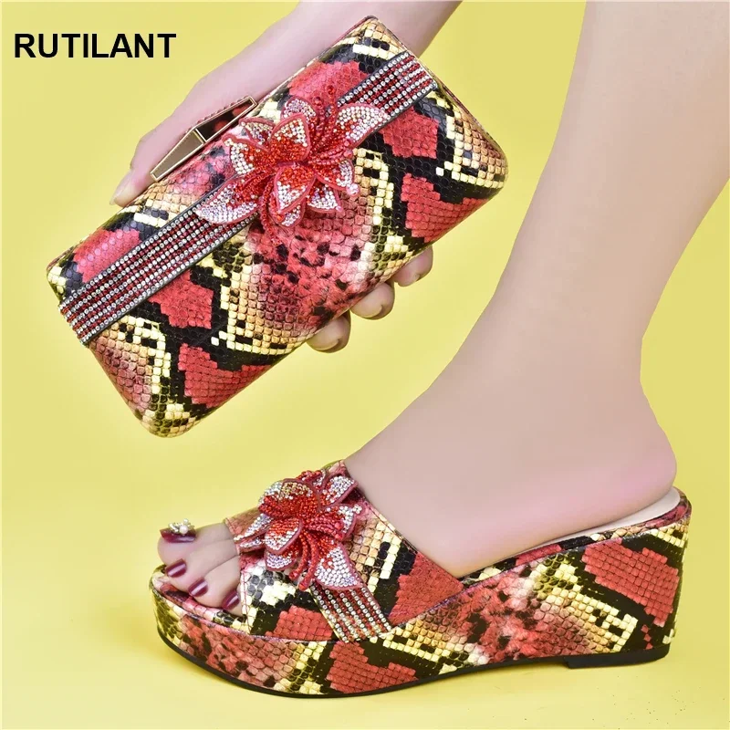 

2024 Shoes and Bag for Party Wedding Patent Leather Womens Platform Heels Elegant Italian Matching Shoes and Bag Set for Wedding