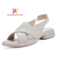 Sandales pour femmes - Nouveau design 2026 - Sandales de luxe pour femmes en cuir pleine fleur à semelle épaisse - Chaussures de créateurs pour femmes 1