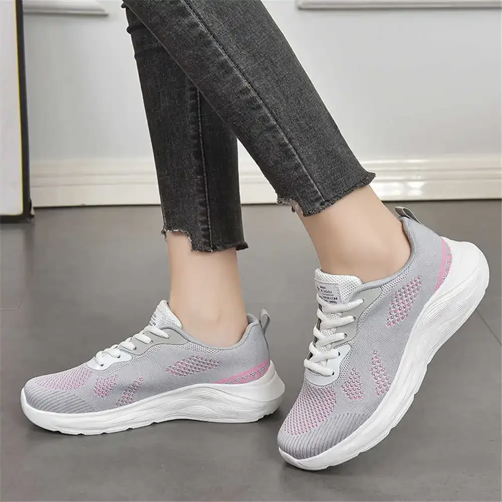 

Platforme Pink Skate Shoes For Women Skateboarding Top Quality Sneakers Boots Female Sports Loafter Shose Boty Casuals Tnis
