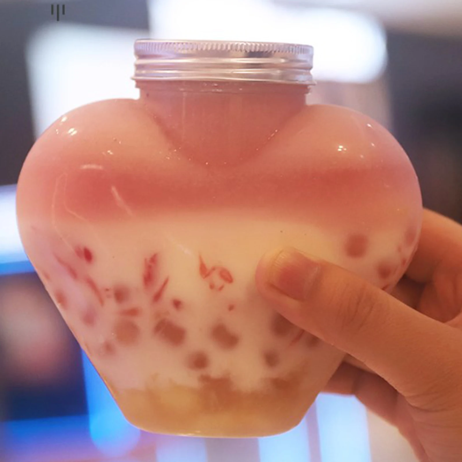 500ML Heart-shaped Clear Cold Drink Bottle Juice Bottles Leakproof Milk Bottles Portable Beverage Water Sealing