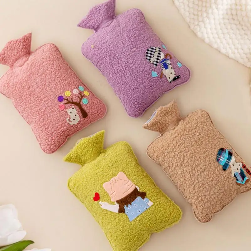 

Hot Water Bag Durable Soft Winter Hand Warmer Feet Warmer Leakproof Reusable Hot Water Bottle Temperature Resistant Water Pouch