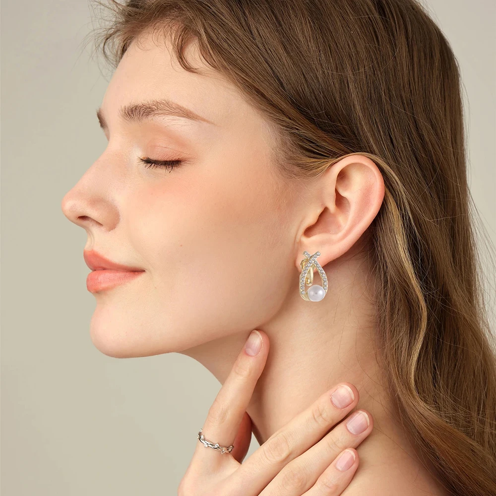 Fashion Pearl Rhinestone Clip on Earrings for Women Girls Korean Style Elegant Jewelry Ear Rings Fishtail Lady Earrings Gift