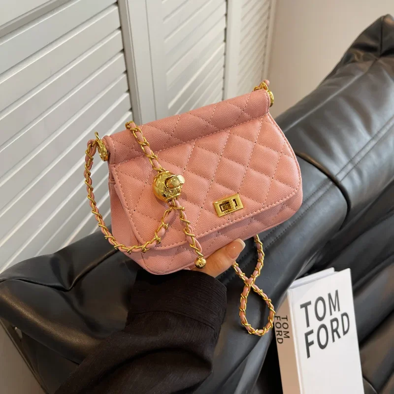 Niche Advanced Texture Women's 2024 New Solid Color Diamond Chain Commuting Large Fashion All-Match Shoulder Bag