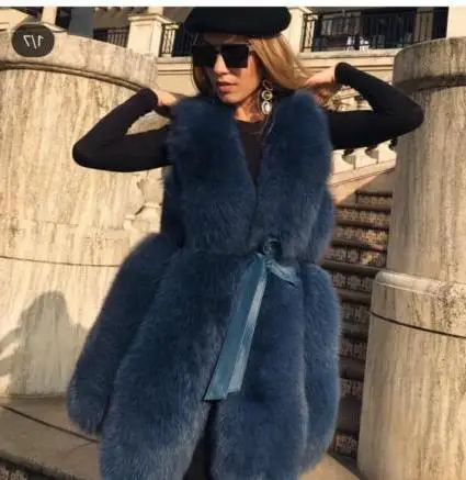 

2023 New Comfortable Winter Warm fur vest Streetwear ladies genuine fox fur gilets