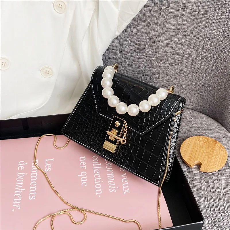 New Western Style Women's Crossbody Bag Popular Insert Lock Crossbody Bag Chain Tidy Pearl Handheld Small Square Crossbody Bag