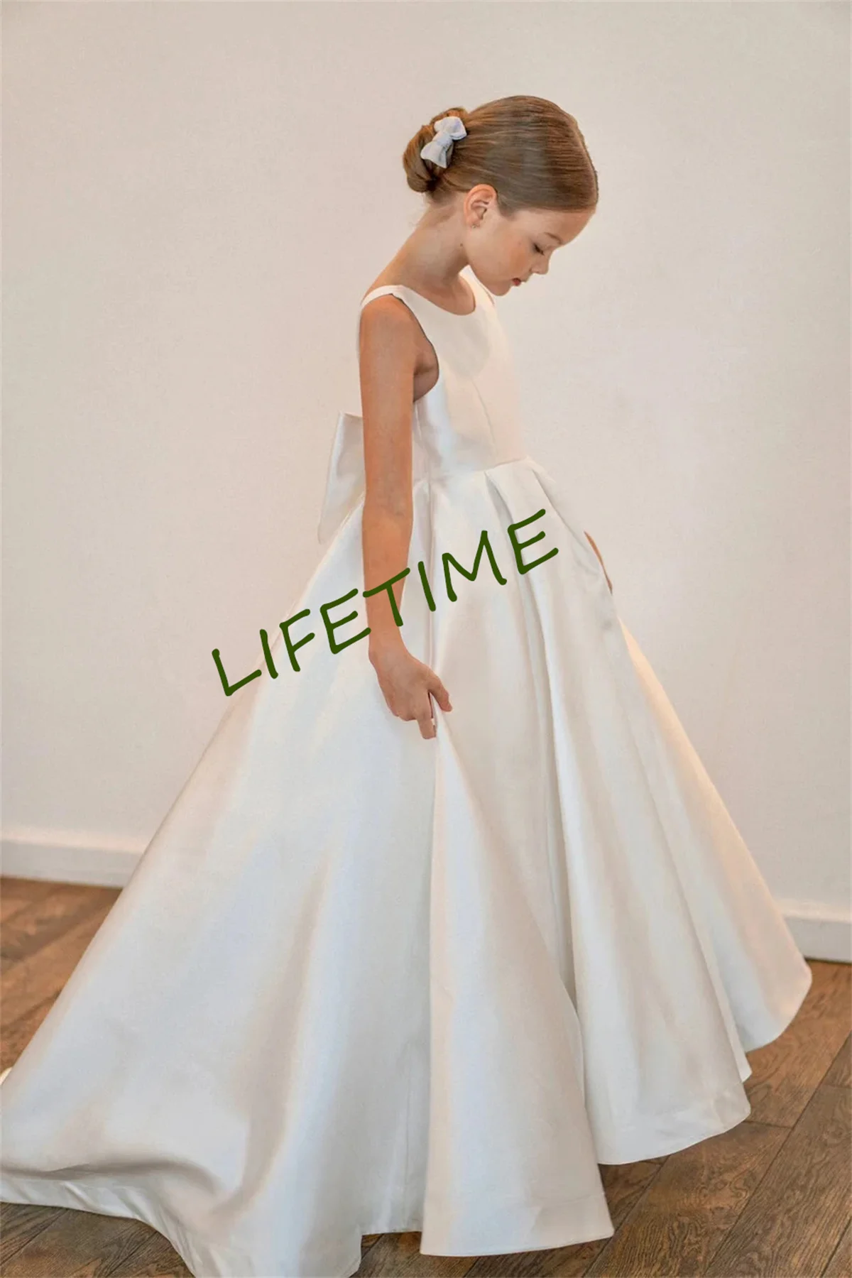 Flower Girl Dresses Simple Birthday Party First Communion Dresses Sleeveless for Wedding