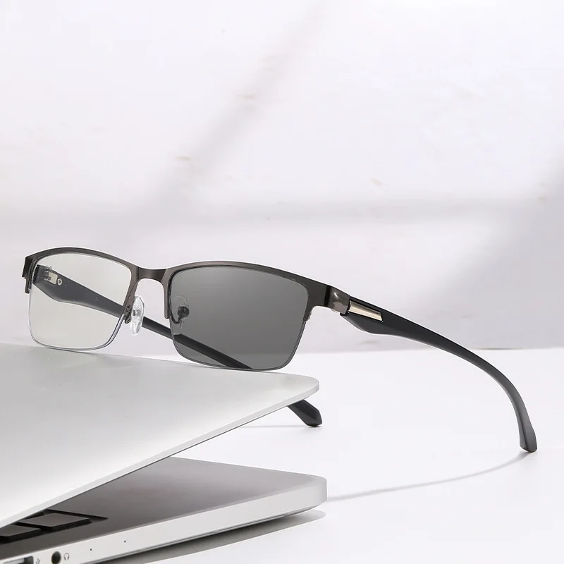 Enhanced Photochromic Ultra-Light Fashion Reading Glasses