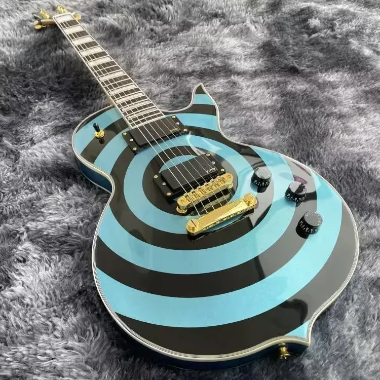 

ZKK Electric Guitar, Made in China, Mahogany body, rose wood fingerboard