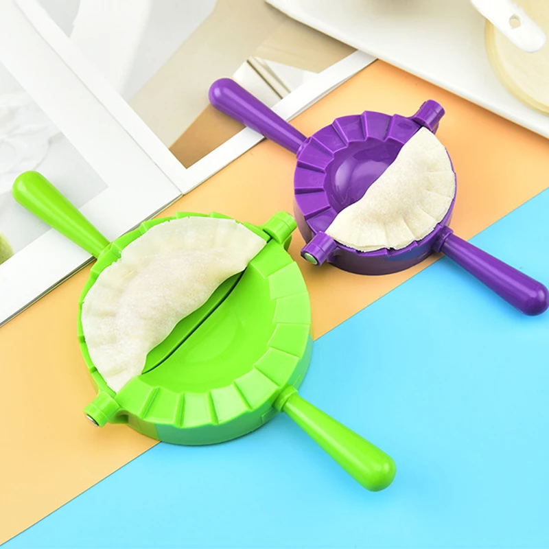 Description Picture 4 of itemPlastic Dumplings Maker Mold Hand Dough Press Dumpling Clip DIY Pie Ravioli Mould Maker Kitchen Pastry Tools Cooking Accessories