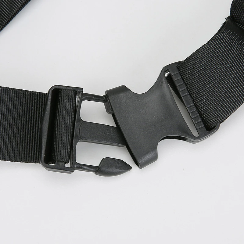 Lightweight and durable men's waist bag - compact diagonal backpack with adjustable shoulder straps, hiking and reinforced stitc