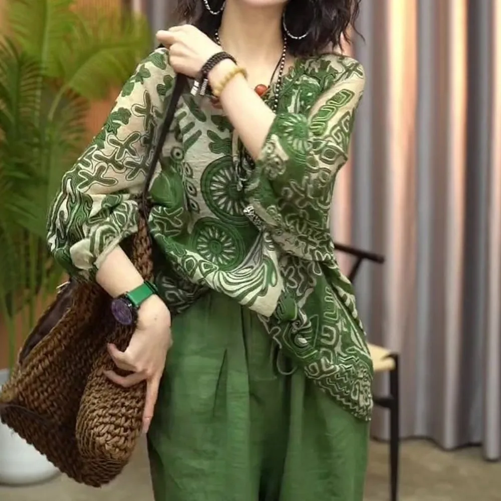 Slide image c2b929a4f13140fcb357199e0901233b