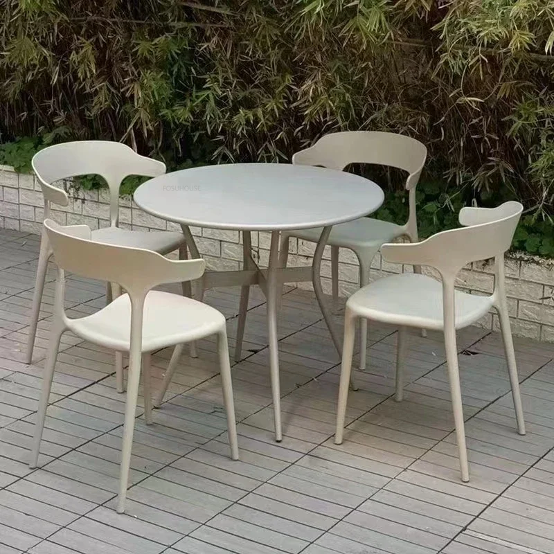 4 chairs 1 table-F