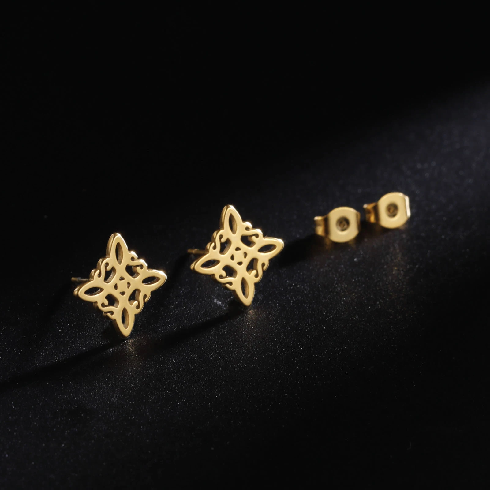 Orecchini stardust nodo marrone - Gioielli - Orecchini - di Lo scri
