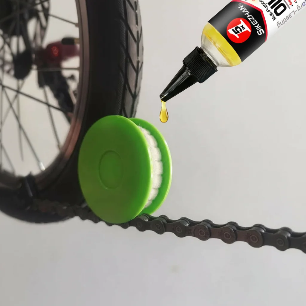 Bicycle Chain Lubrication Kit Chain Oiler Roller Tool with 100ml Bike Lubricant for MTB Road and Mountain Bikes