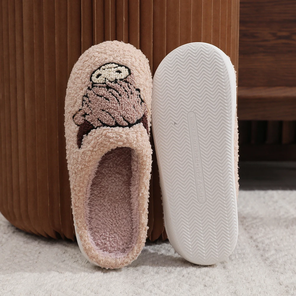 Winter Slippers Non-Slip Highland Cow Slippers Warm Plush Home Slipper House Flat Floor Soft Slides Cozy Couple Slip-On Slippers