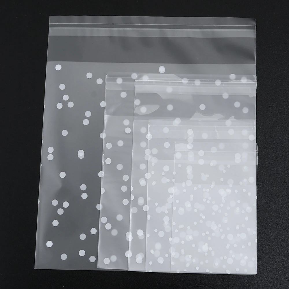 100 Stück transparente Zellophan-Süßigkeitstüten aus Kunststoff, selbstklebend, weiß gepunktet, für Süßigkeiten, Kekse, Geschenktüten für Hochzeit, Geburtstag, Party – Detail 7