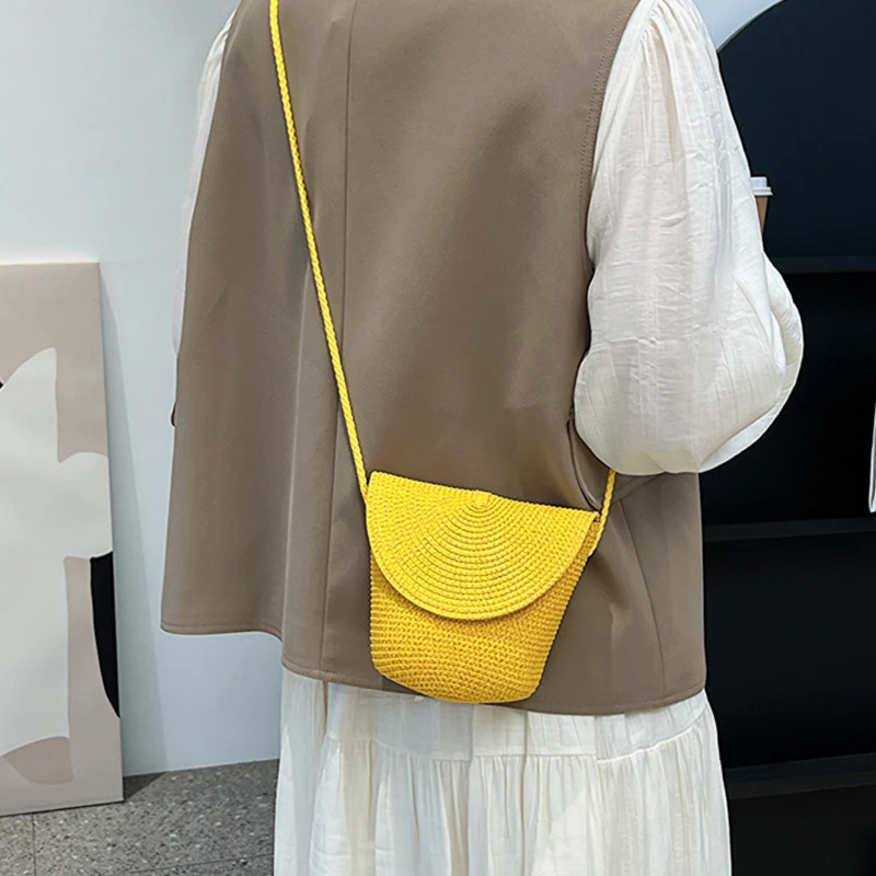Flap Small Crossbody Shoulder Bag For Women Straw Woven Beach Bag Ladies Rattan Handmade Knitted Bucket Mini Purse and Handbags