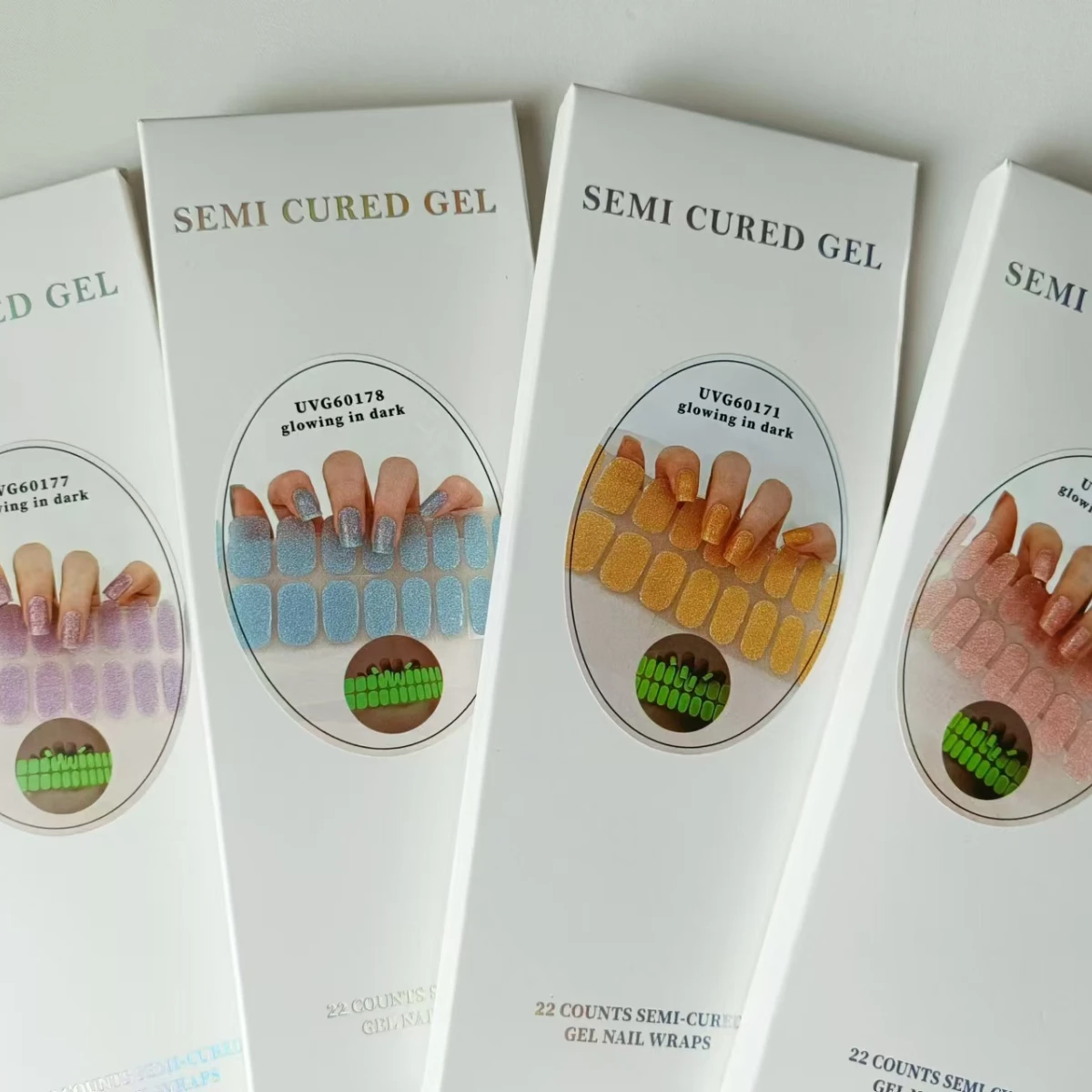 22Tips UV Semi-cured Gel Nail Wraps Press on Nail Gold Foil Stickers The Headlight Becomes Hard and Fully Covers The Patch