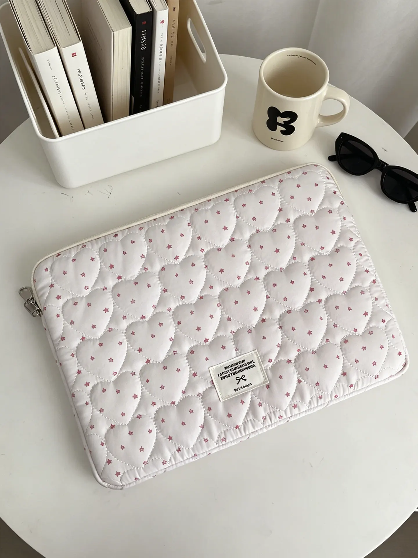 Charming Quilted Laptop Sleeve - Shockproof Notebook and Tablet Pouch Bag