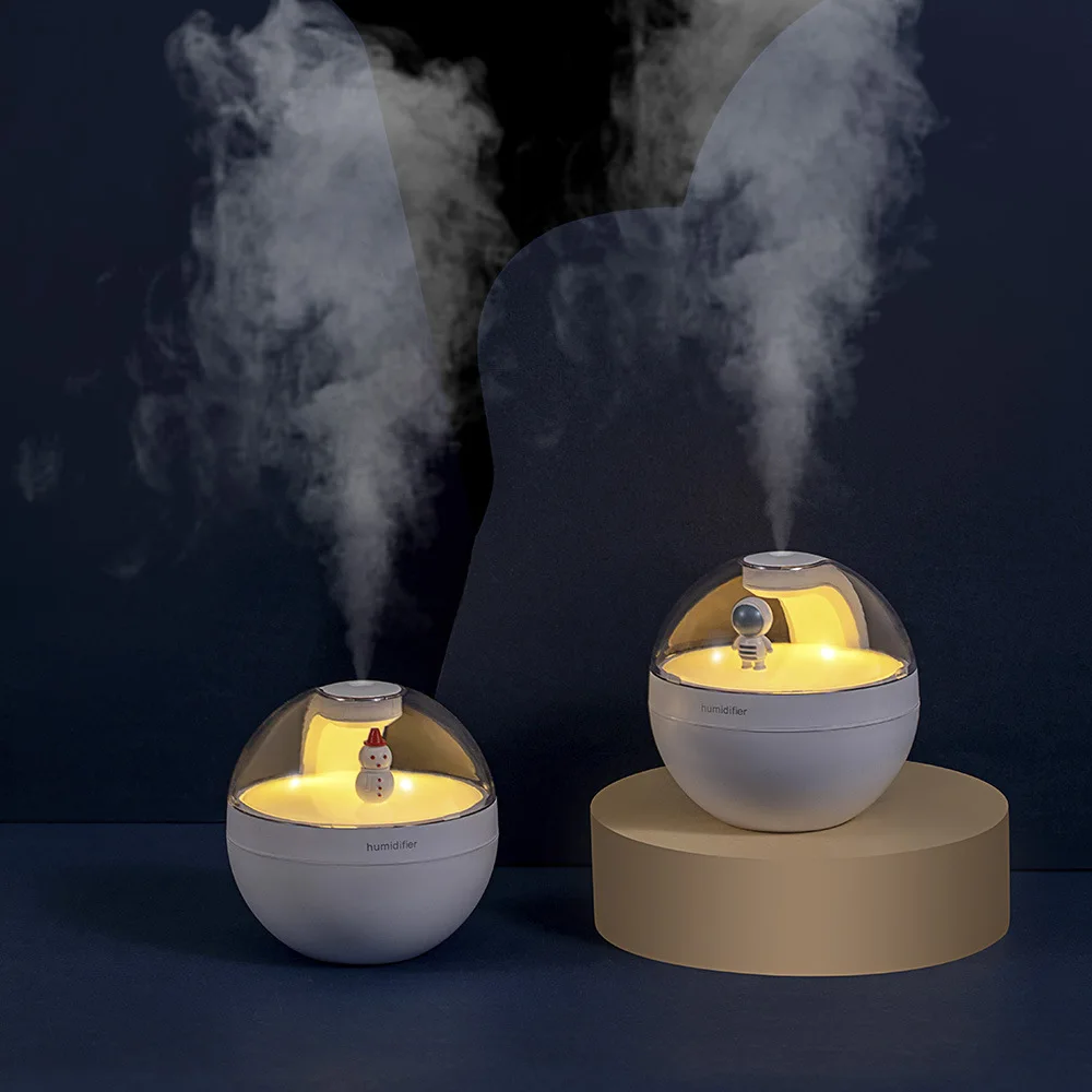 Astronaut Air Humidifier Essential Oil Diffuser With Night Light Cool Mist Aromatherapy Humidificador Desktop Mini Air Purifier 1