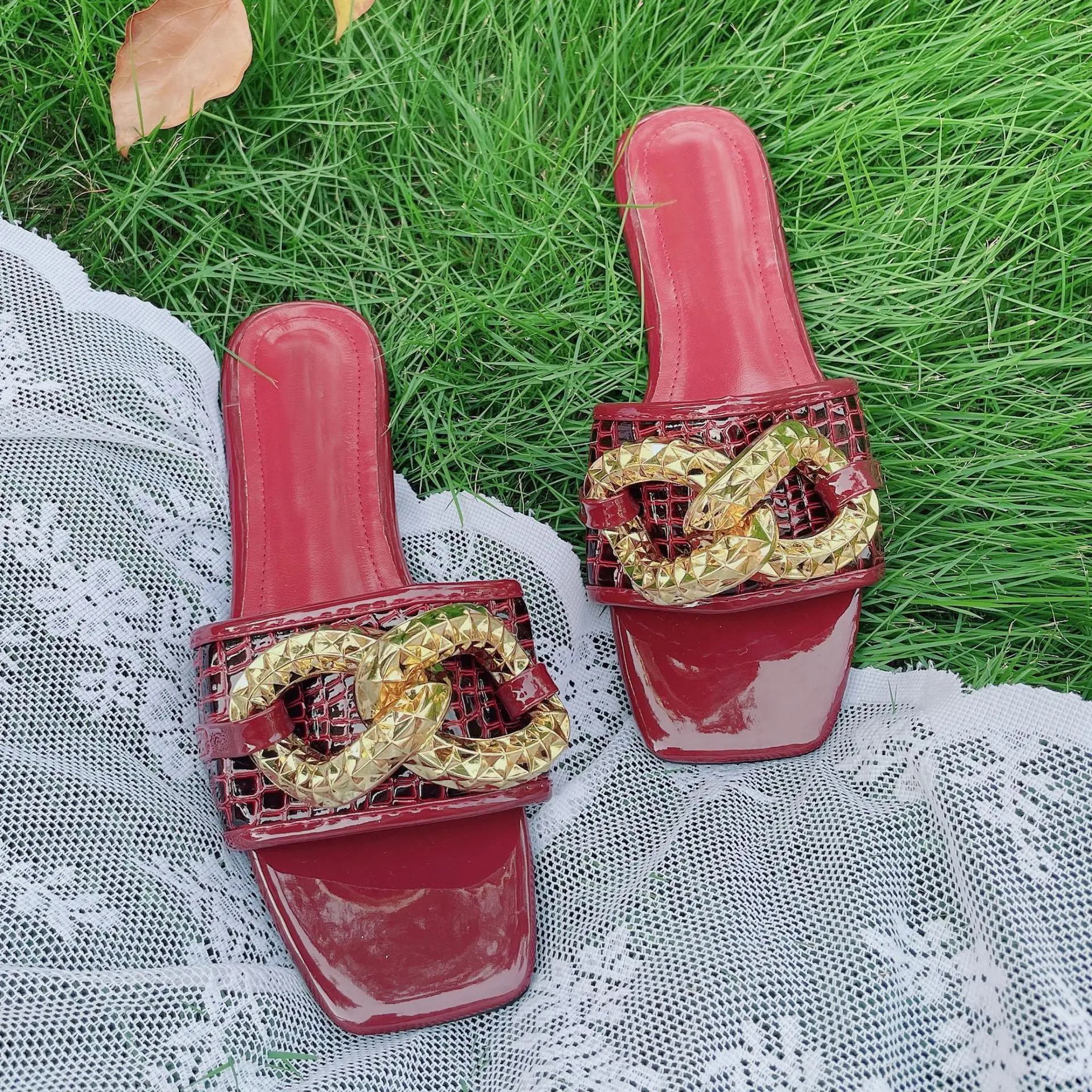 Summer 2022 New Plus Size Slides for Women's Slippers Fashion Retro Metal Button Square Head High Quality Flat Slippers Women's