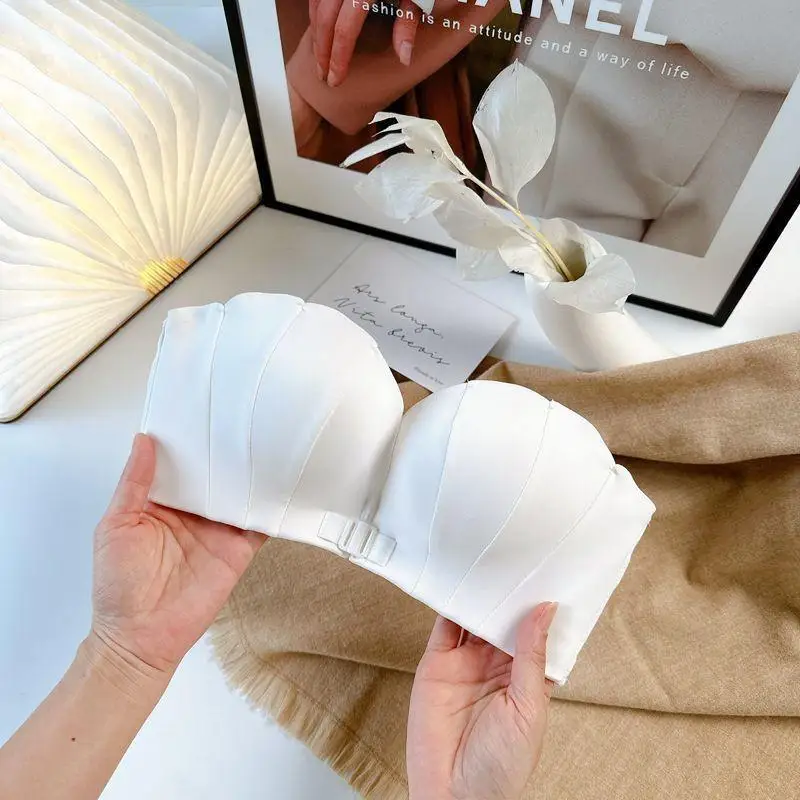 32-38AB Strapless Front Buckle Bra for Women with Small Breasts, No Wire Push-up Bra