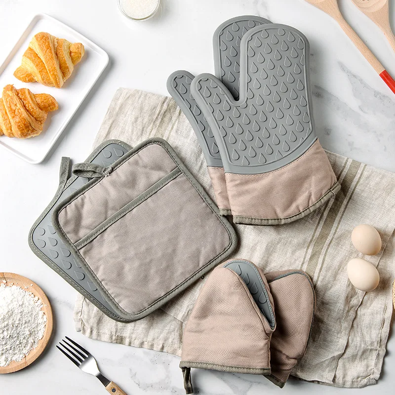 

2pcs Anti-scalding Oven Gloves Mitts Kitchen Silicone Microwave Gloves Pot Bowl Holder Hand Clip Cooking Baking Kitchen Gadgets