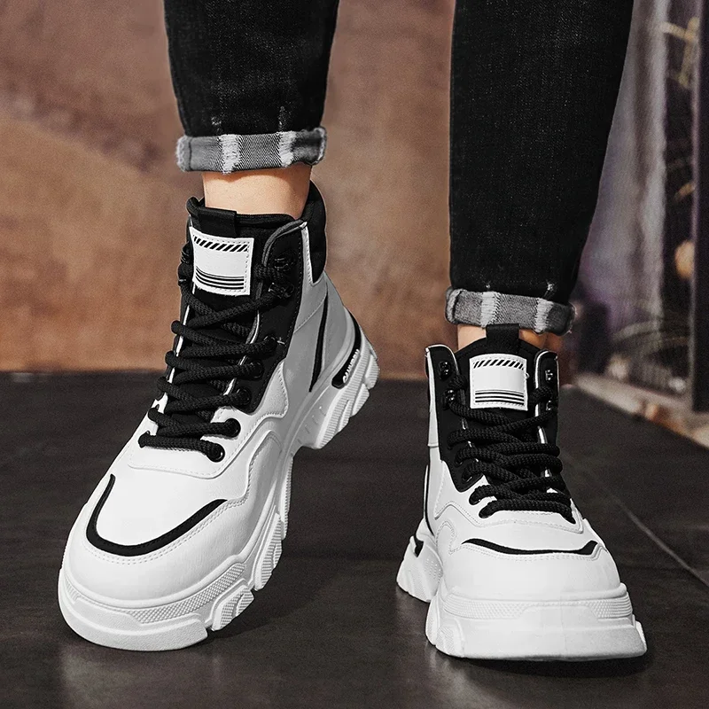 أحذية بيضاء قصيرة للرجال ، أحذية بريطانية للدراجات...