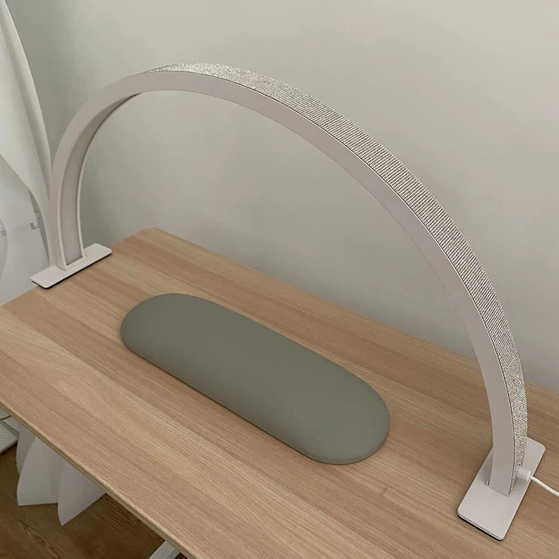 Lampe De Beauté LED Demi-Lune Pour Tatouage Et Salon De