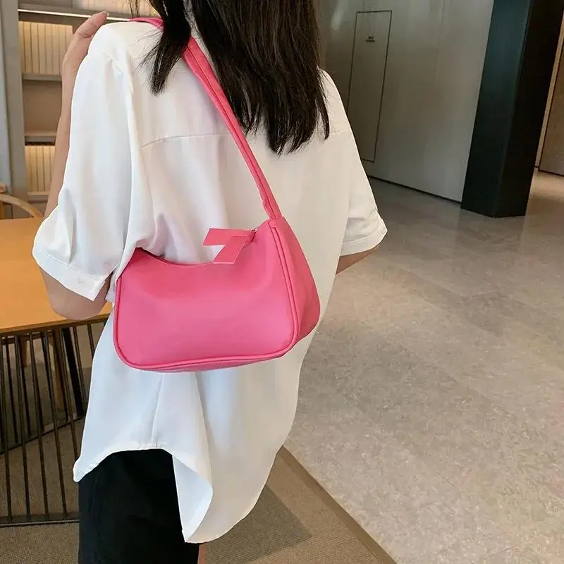 Bella nuova borsa a tracolla da 1 pezzo borsa sotto le ascelle alla moda versatile borsa per cellulare in tinta unita di nicchia borsa a tracolla per ragazza - immagine 6