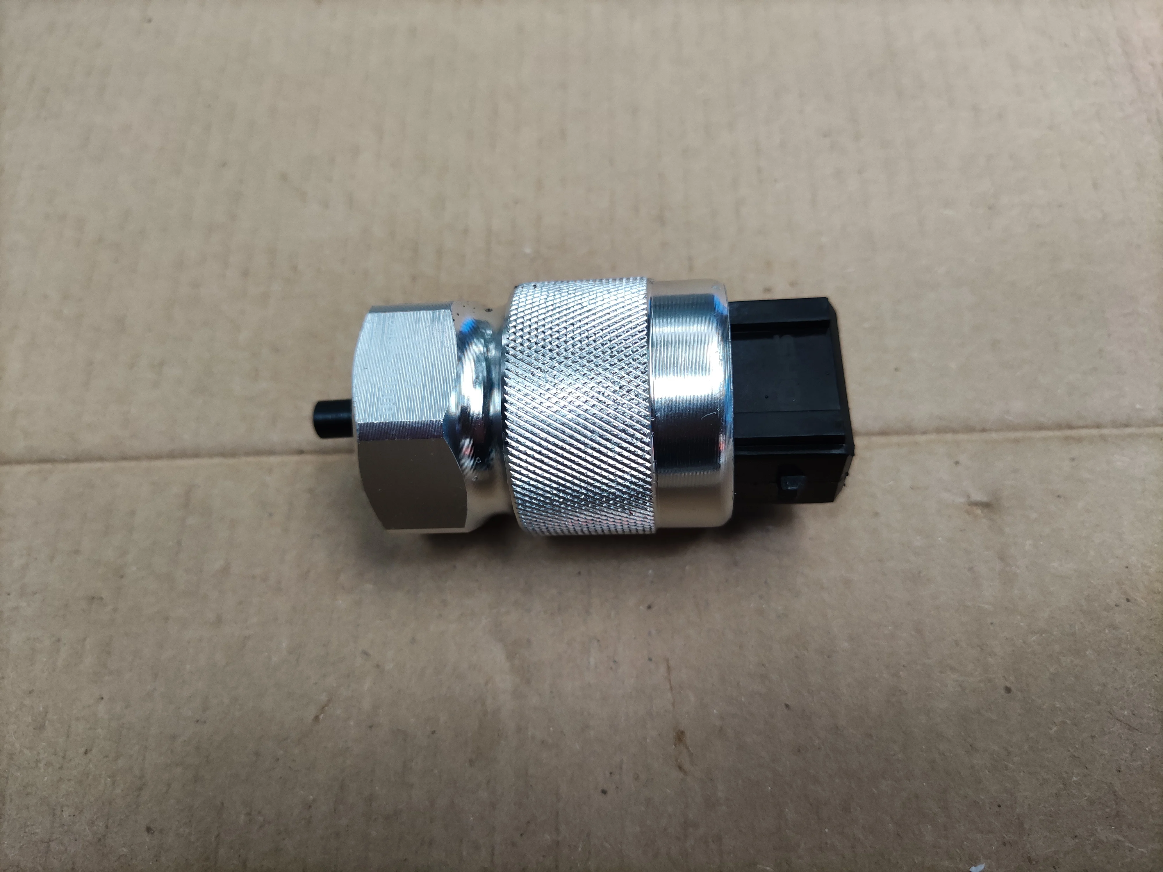 Deli L400 After the mileage table speed sensor 4P applicable meter speed ratio 1: 637