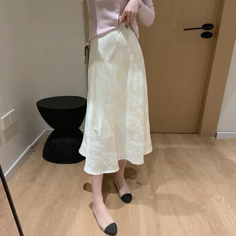thumbnail image 1 of Nueva falda de cola de pez blanca de estilo chino para mujer, verano 2024, vestido informal de talle alto y largo medio de corte A, 1 of 5
