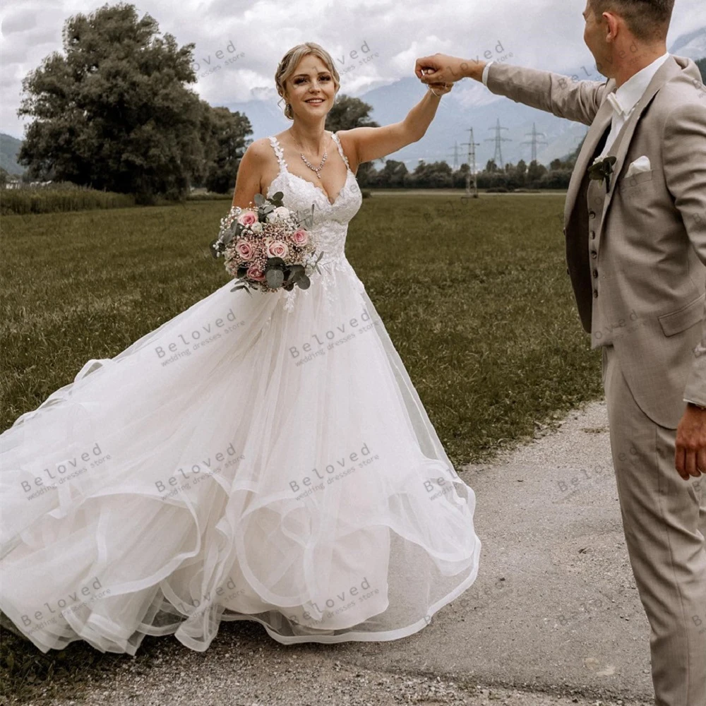 

Vintage Wedding Dresses A-Line Tulle Tiered Bridal Gowns Spaghetti Straps Floor Length Robes For Formal Party Vestidos De Novia