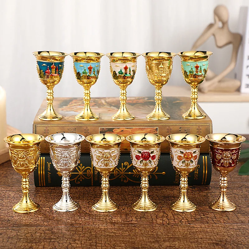 

European style retro high wine cup, high-grade luxury carved Baijiu cup, creative household alloy small wine cup, one cup