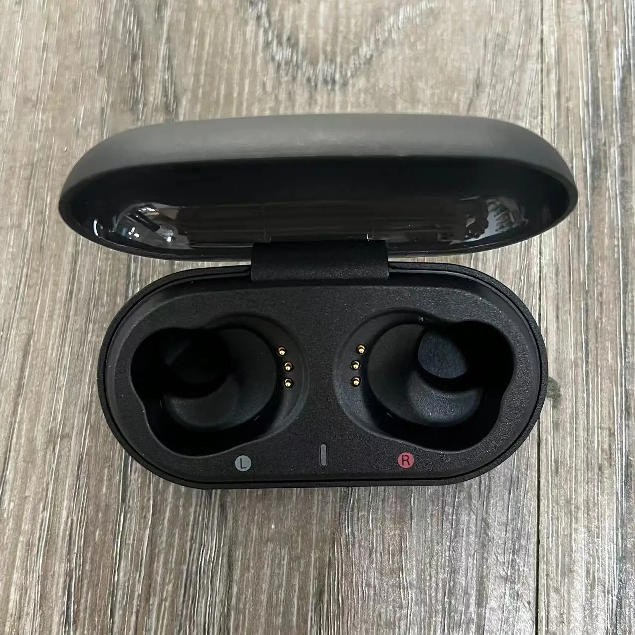Charger case for Sony WF-XB700 in-ear earphones replacement lost and broken headset charging case