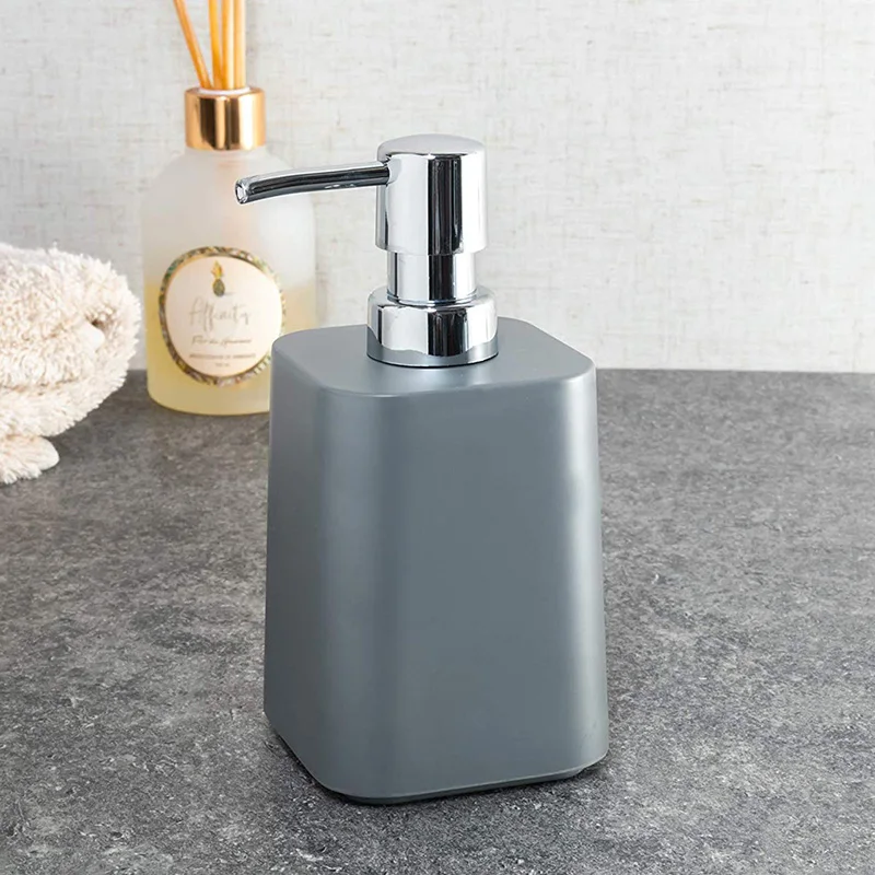 Umbra bathroom toiletries set, soap dispenser, storage tray, soap box, storage bucket, tissue box, rack.