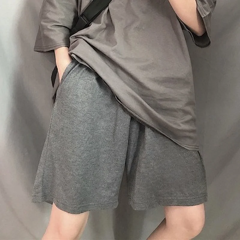 

Women Loose Korean Harajuku Wide-leg Shorts New Fashion Students Unisex Y2k All-match Oversized Chic Knee-length Shorts Summer