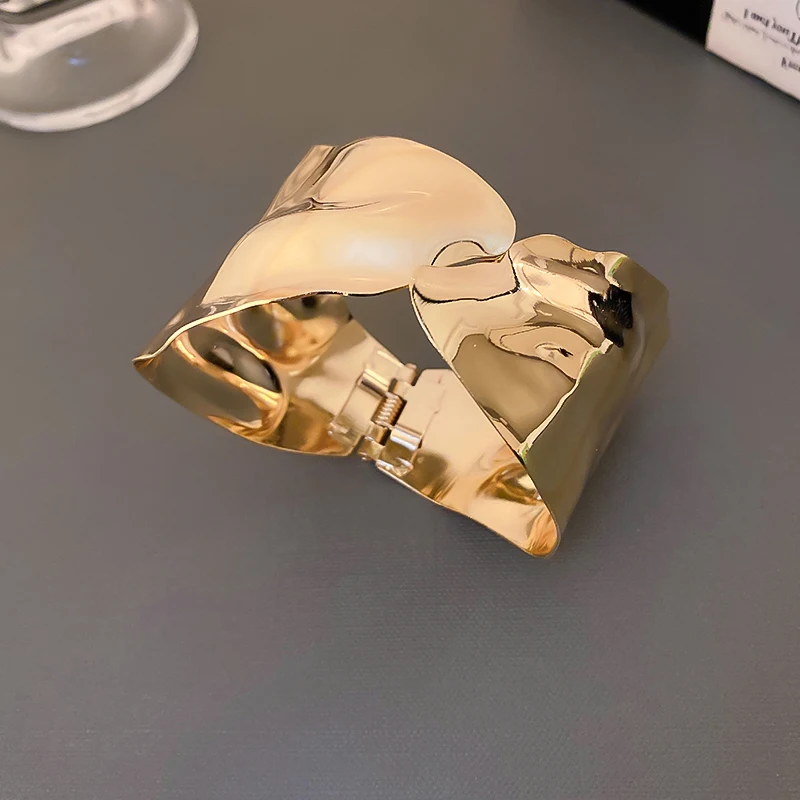 Geometric Alloy Bracelet for Women - Image 24