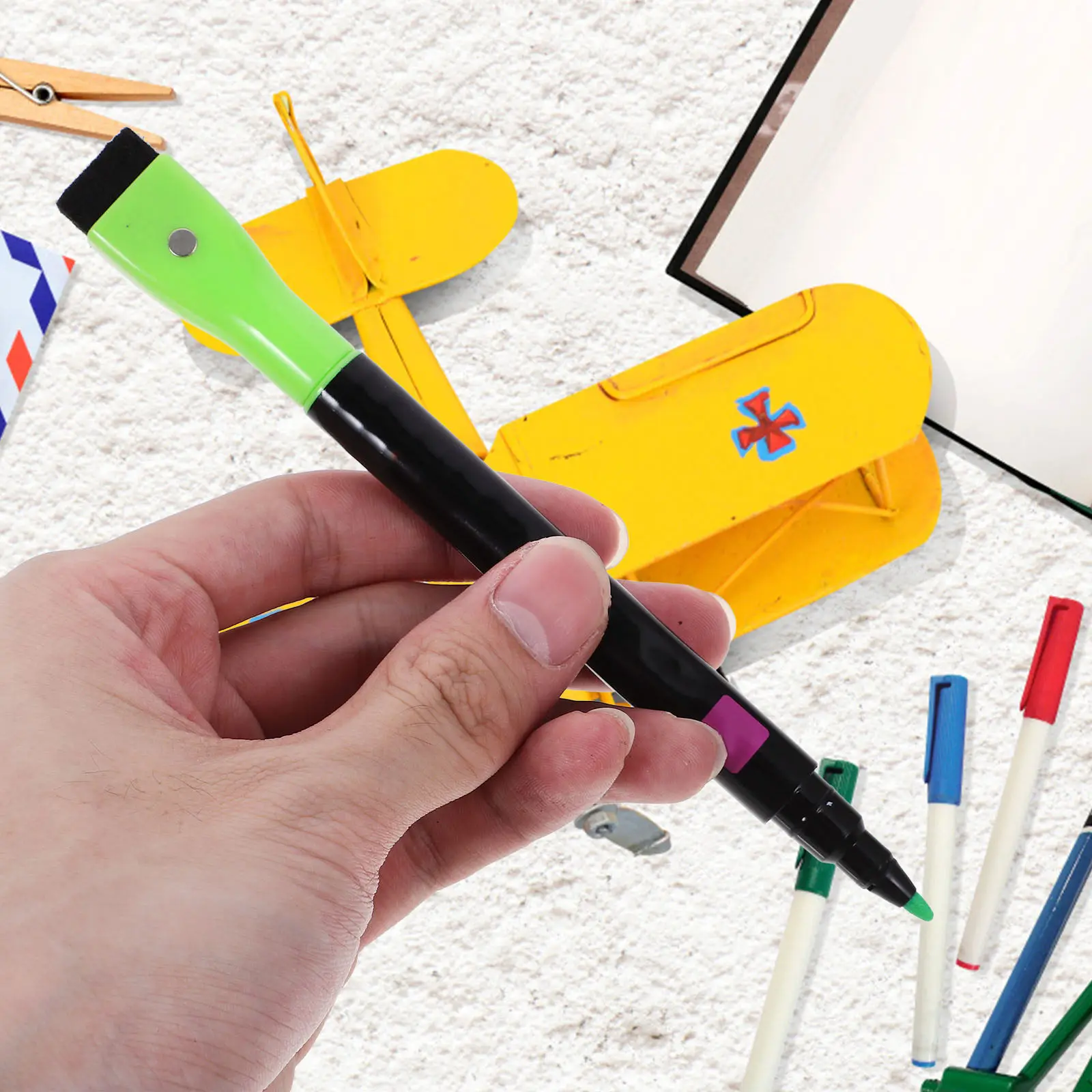 16Pcs LED 보드 분필 마커 휴대용 액체 분필 펜 칠판 학교 유치원을위한 안전한 지울 수있는 쓰기 용품