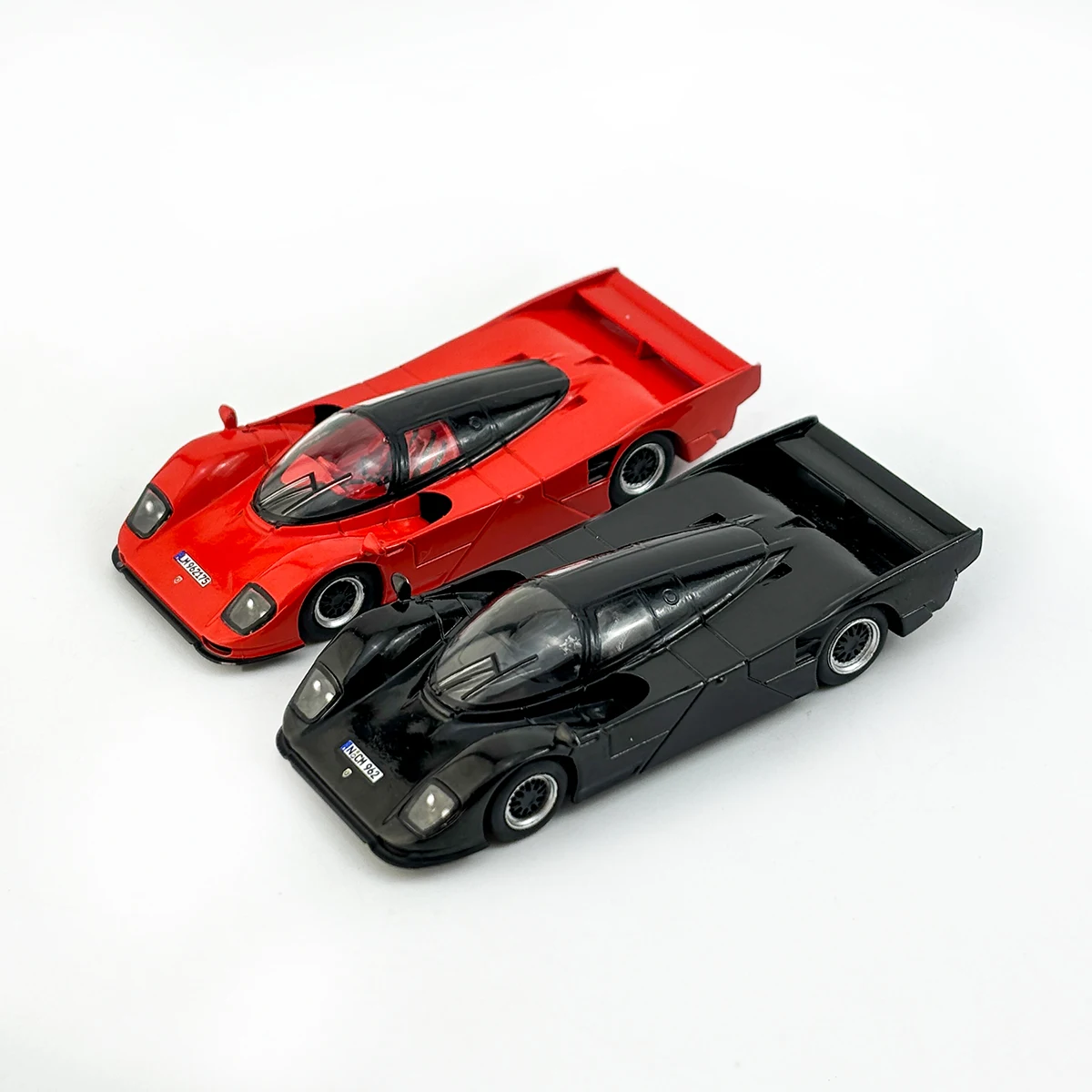 작은 1/64 스케일 포르쉐 956 르망 스파키 레이싱 카 모델 합금 포르쉐 962 스파키 장난감 자동차 모델 소장 장식품