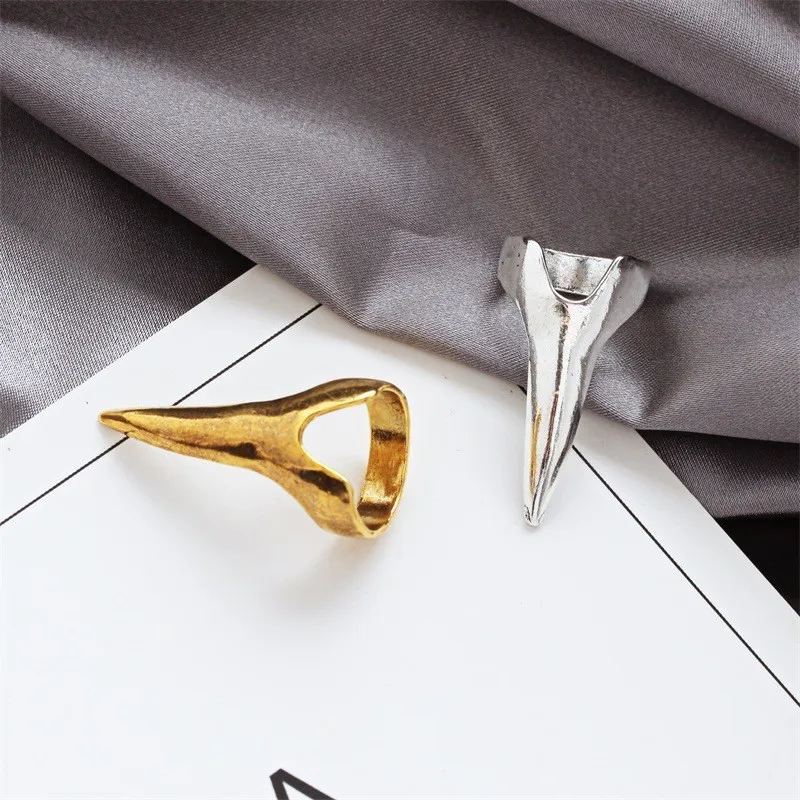 

5PCS Vintage Nail Finger Ring Punk Halloween Style Hair Separation Ring for Hair Braiding Curling Cosplay Costumes DIY Props