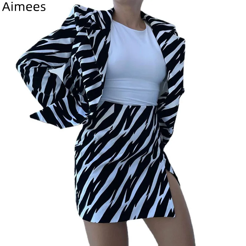 

Black and White Stripes Printing Women Suit Two-piece Set Fashion Long Sleeves Blazer Sexy Split Mini Skirt Streetwear