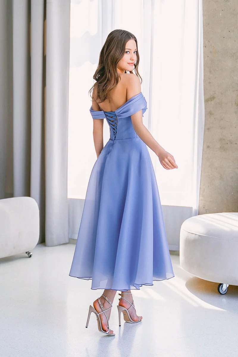 

Misty Blue Sleeveless Homecoming Dresses Strapless A line Lace Up Wedding Dress Tea-Length Classy Tiered Party Fairy Dresses