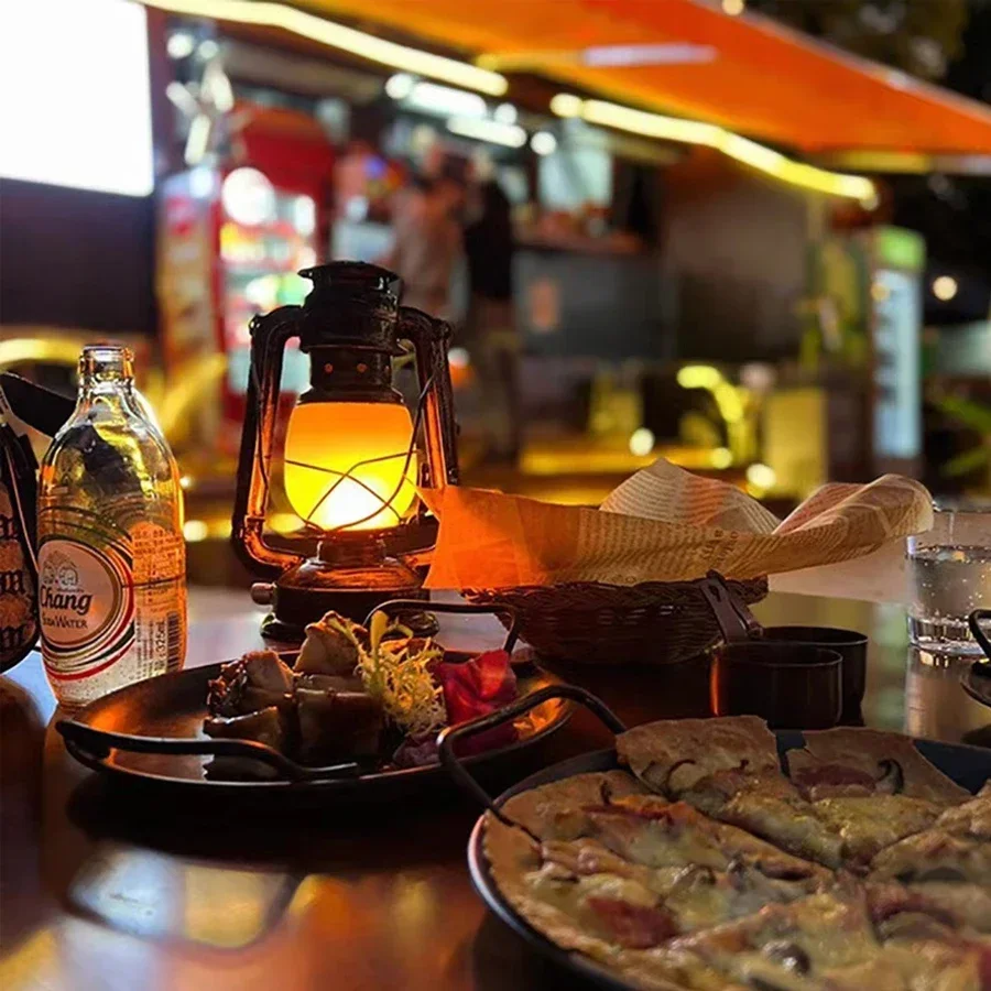 مصباح تخييم LED قابل للشحن