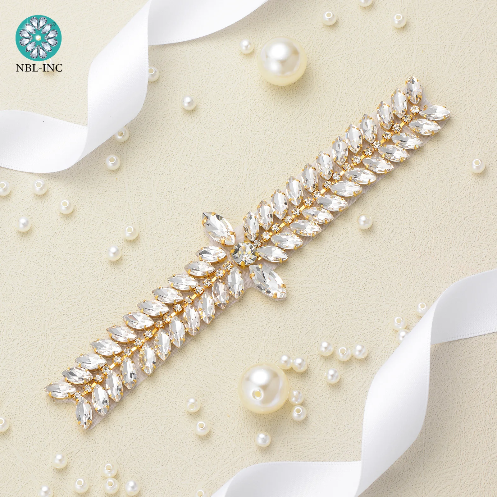 

(30 шт.) оптовая продажа, Серебряные Кристаллы, искусственная аппликация, нашивка, золотая, пришивная утюгом для одежды WDD1335